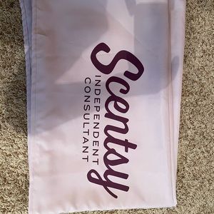 Scentsy Tablecloth